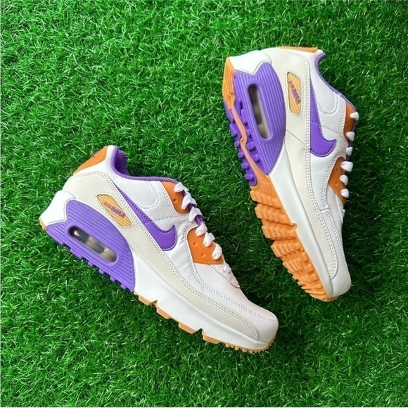 Nike Air Max 90 White / Action Grape Phantom - Picture 8 of 10